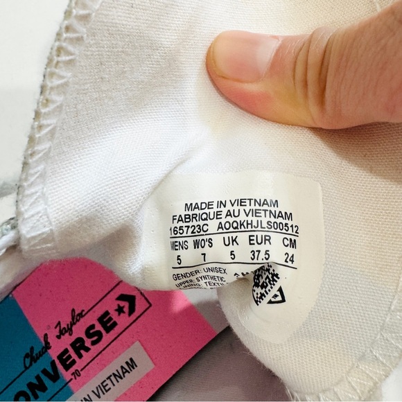 Converse Chuck 70 Pride Glitter High Top Sneaker NWOB - Picture 9 of 9
